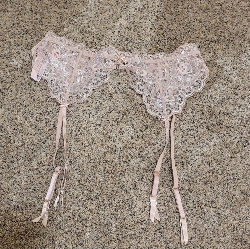 Victorias Secret tags lace